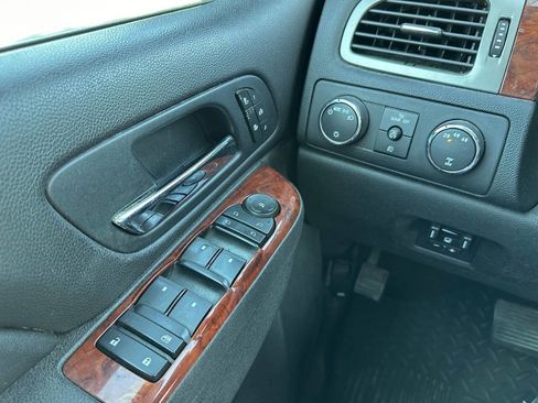 Used 2013 GMC Sierra 2500 SLT w/ SLT Convenience Package image 17