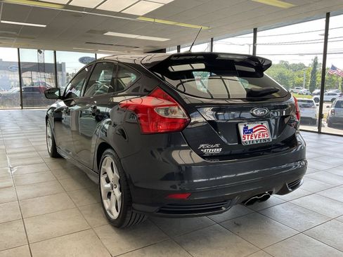Used 2013 Ford Focus ST FWD image 7