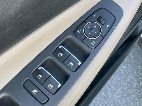 Used 2020 Hyundai Santa Fe SE w/ Cargo Package FWD image 22