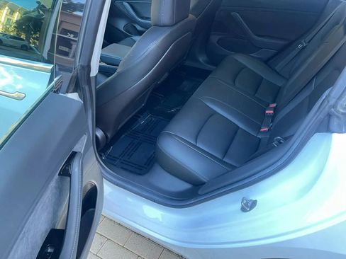 Used 2020 Tesla Model 3 Long Range AWD/4WD image 11