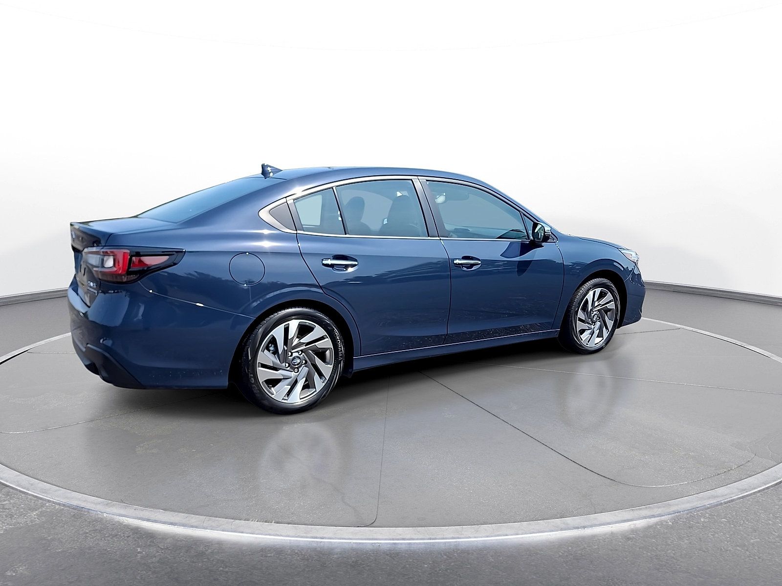 Used 2025 Subaru Legacy Touring XT AWD/4WD image 8