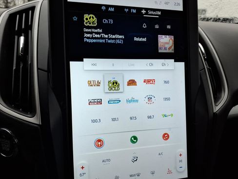 Used 2024 Ford Edge SEL w/ Convenience Package image 15