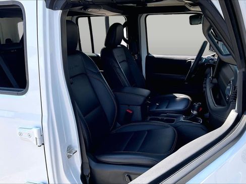 Used 2024 Jeep Wrangler Unlimited Sahara w/ Safety Group AWD/4WD image 9