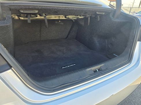 Used 2019 Nissan Maxima 3.5 SV w/ Floor Mat Group FWD image 16