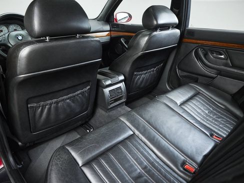 Used 2001 BMW M5 RWD image 81
