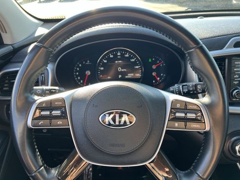 Used 2020 Kia Sorento EX AWD/4WD image 24