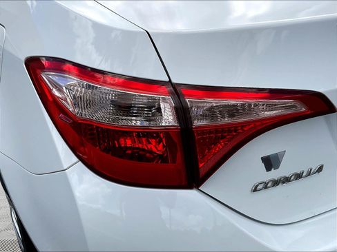Used 2017 Toyota Corolla LE FWD image 23