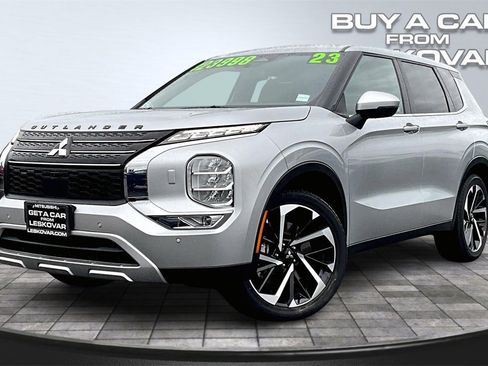 Used 2023 Mitsubishi Outlander SE image 12