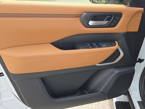 New 2026 Nissan Armada Platinum Reserve image 19