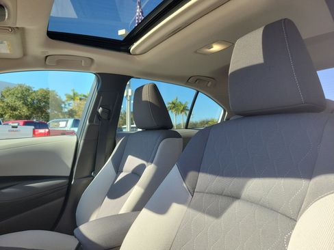 Used 2023 Toyota Corolla LE w/ LE Premium Package image 21