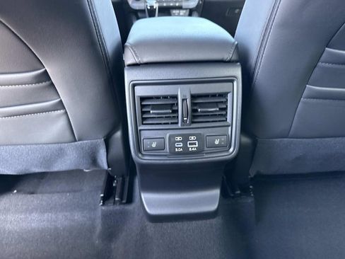 New 2026 Subaru Outback Limited AWD/4WD image 17