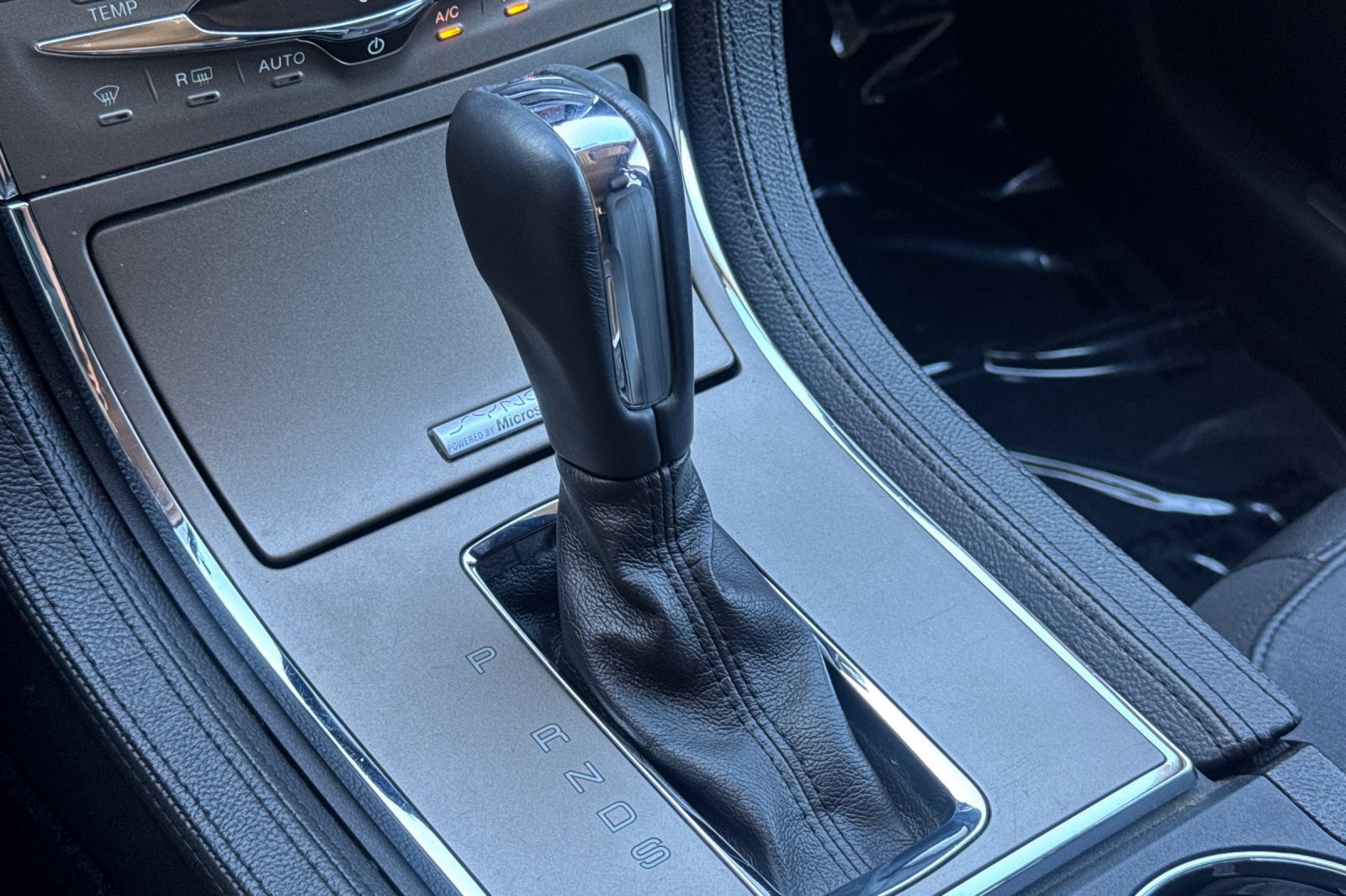 Used 2015 Lincoln MKX FWD image 20