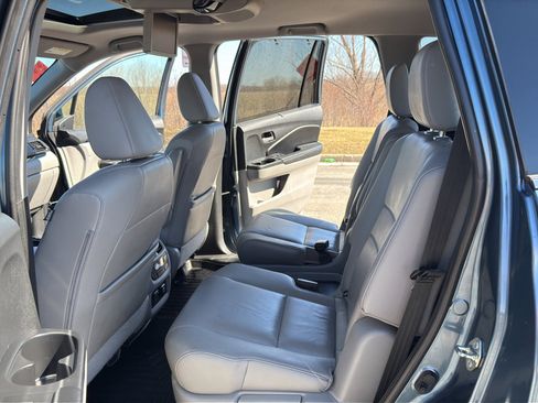 Used 2020 Honda Pilot Touring image 34
