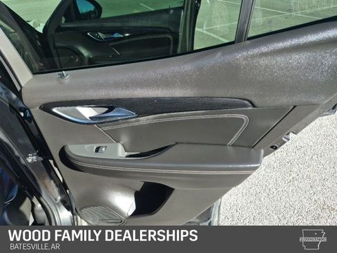 Used 2022 Buick Envision Essence w/ Technology Package II image 26