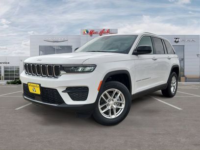 New 2026 Jeep Grand Cherokee Laredo