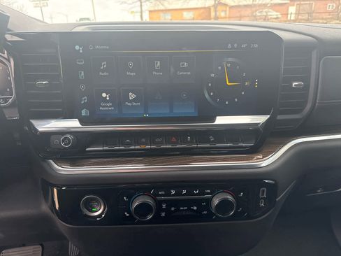 Used 2022 Chevrolet Silverado 1500 RST w/ Z71 Off-Road Package image 29