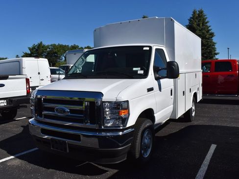 New 2025 Ford E-350 and Econoline 350 Super Duty w/ Power Equipment Group RWD image 7