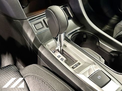 Certified 2025 Subaru Ascent Premium AWD/4WD image 18
