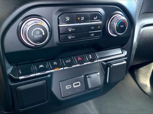 Certified 2022 Chevrolet Silverado 1500 Custom w/ LPO, Dark Essentials Package AWD/4WD image 34