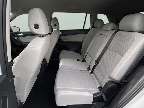 Used 2021 Volkswagen Tiguan S FWD image 21