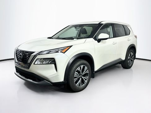 Used 2023 Nissan Rogue SV FWD image 3