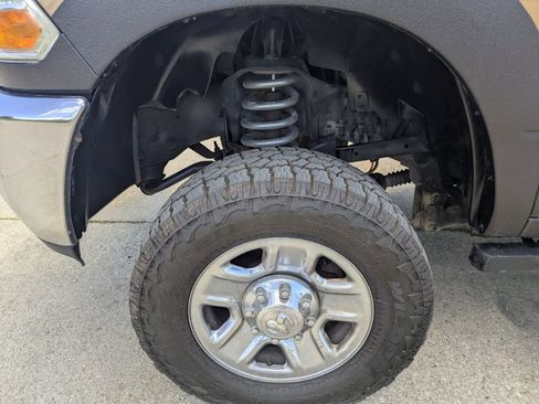 Used 2012 RAM 2500 ST w/ Chrome Appearance Group AWD/4WD image 14