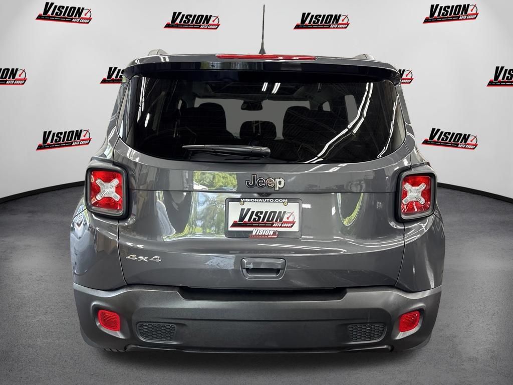 Used 2023 Jeep Renegade Latitude w/ Sun/Sound Group AWD/4WD image 6