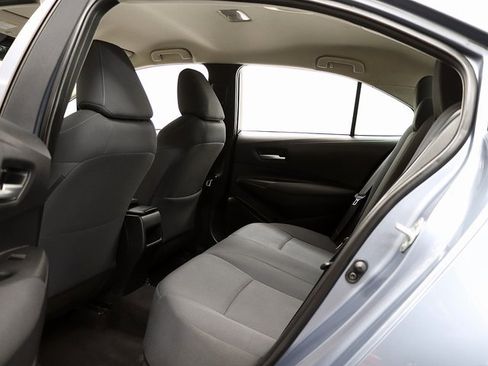 Used 2020 Toyota Corolla LE image 12