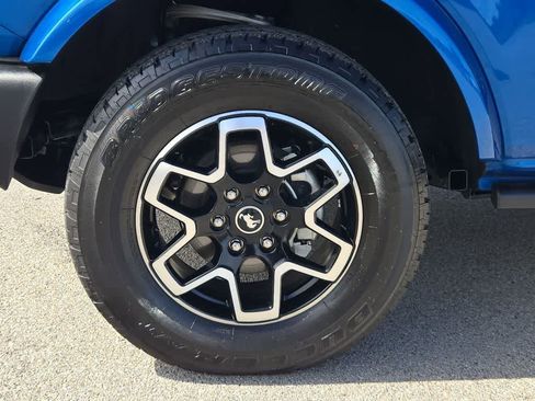 Used 2024 Ford Bronco Outer Banks AWD/4WD image 14
