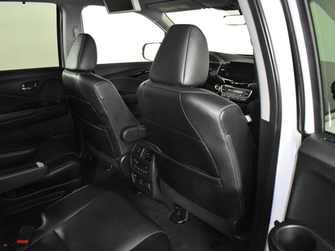 Used 2022 Honda Pilot Touring image 48