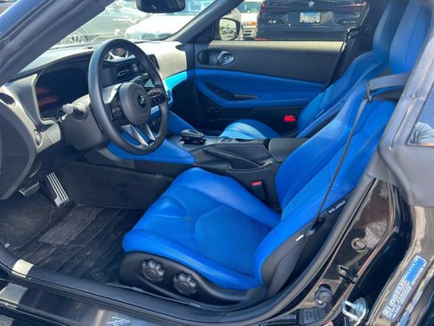 Used 2024 Nissan Z Performance w/ Floor Mat Package RWD image 4
