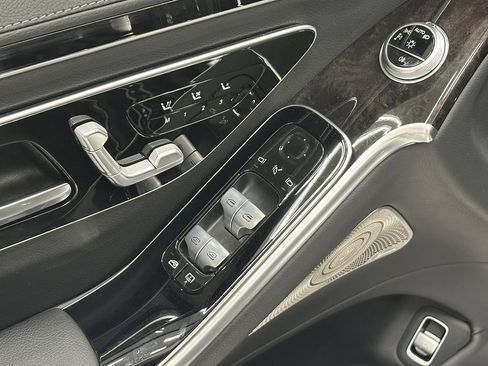Certified 2022 Mercedes-Benz S 500 4MATIC image 11