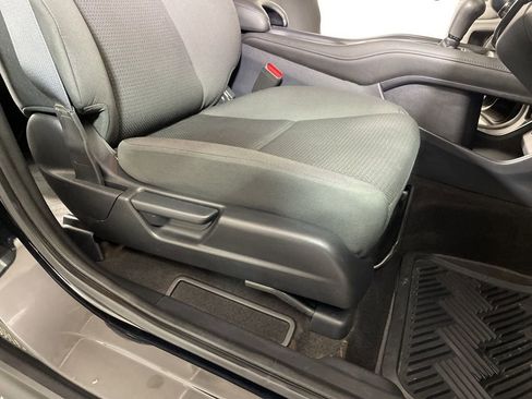 Used 2019 Honda HR-V LX image 23