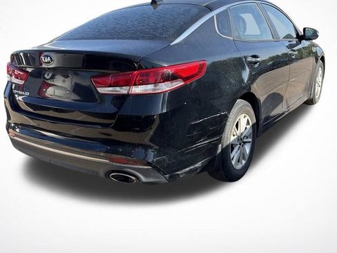 Used 2017 Kia Optima LX FWD image 3