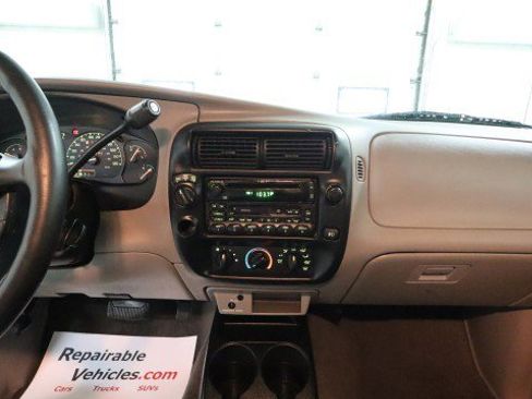 Used 2000 Ford Ranger XLT AWD/4WD image 12