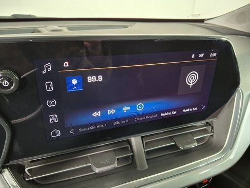 Used 2024 Chevrolet Trax LT w/ Driver Confidence Package image 21