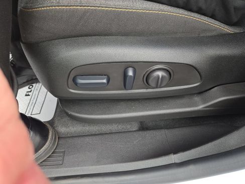 Used 2024 Chevrolet Equinox LT w/ LPO, Floor Liner Package AWD/4WD image 14
