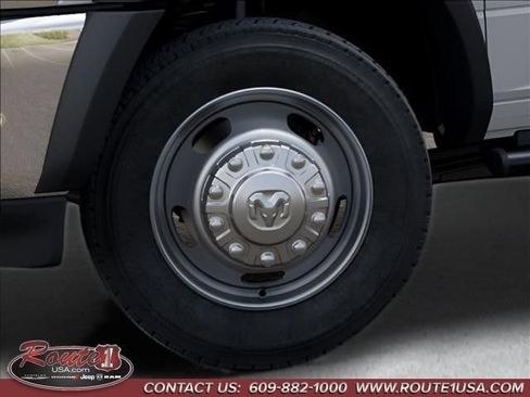 New 2026 RAM 5500 Tradesman w/ Chrome Appearance Group AWD/4WD image 9