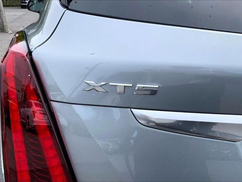 Used 2025 Cadillac XT5 Premium Luxury AWD/4WD image 7