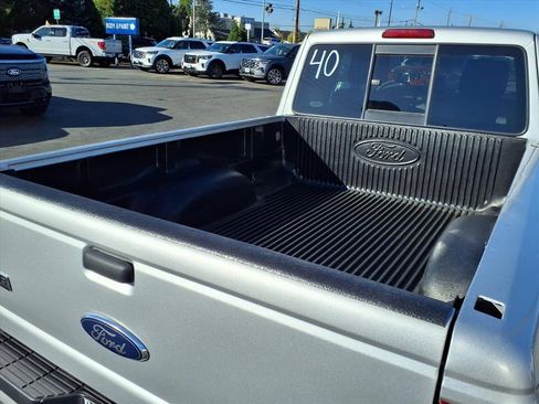 Used 2010 Ford Ranger XLT image 11