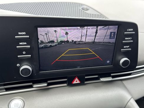Used 2022 Hyundai Elantra SEL w/ Cargo Package image 14