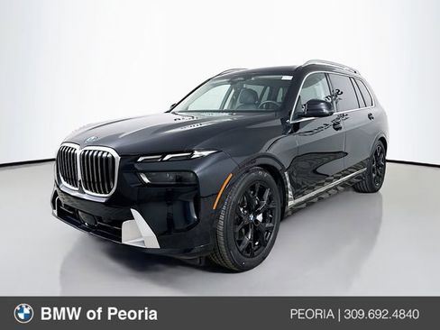 Used 2024 BMW X7 xDrive40i w/ Premium Package image 3