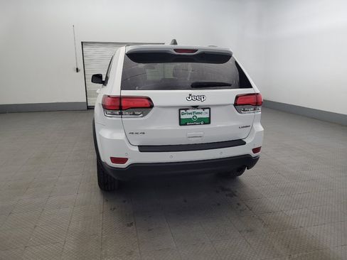 Used 2020 Jeep Grand Cherokee Laredo image 6