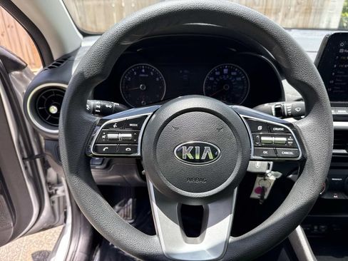 Used 2021 Kia Forte LXS FWD image 39