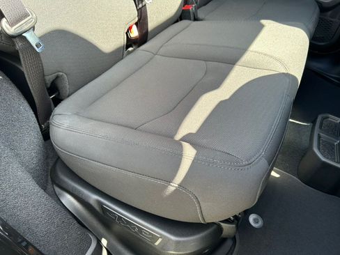 Used 2023 Jeep Wrangler Unlimited w/ Sun & Screen Package AWD/4WD image 40