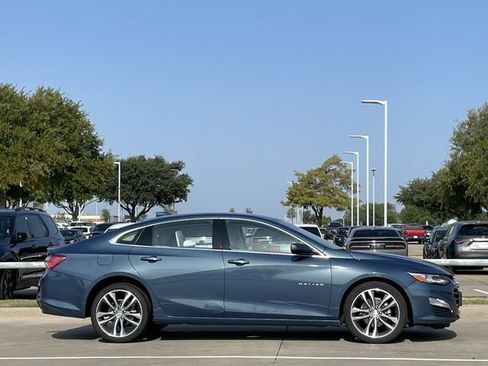 Used 2024 Chevrolet Malibu LT FWD image 3