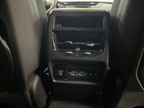 Used 2023 Jeep Grand Cherokee Limited w/ Trailer Tow Prep Group (B) image 36