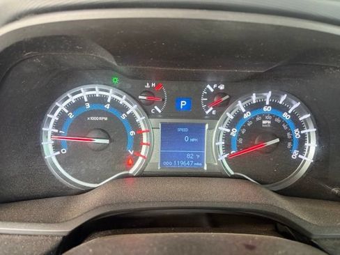 Used 2016 Toyota 4Runner SR5 AWD/4WD image 12