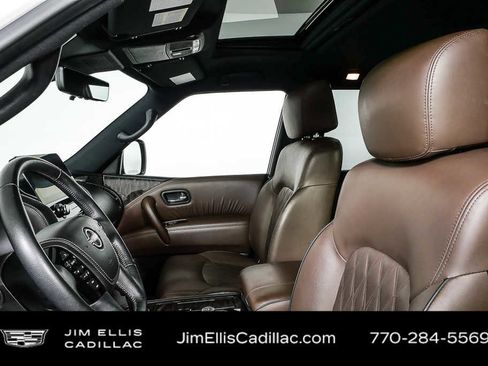 Used 2022 Nissan Armada Platinum w/ Captain's Chairs Package RWD image 5