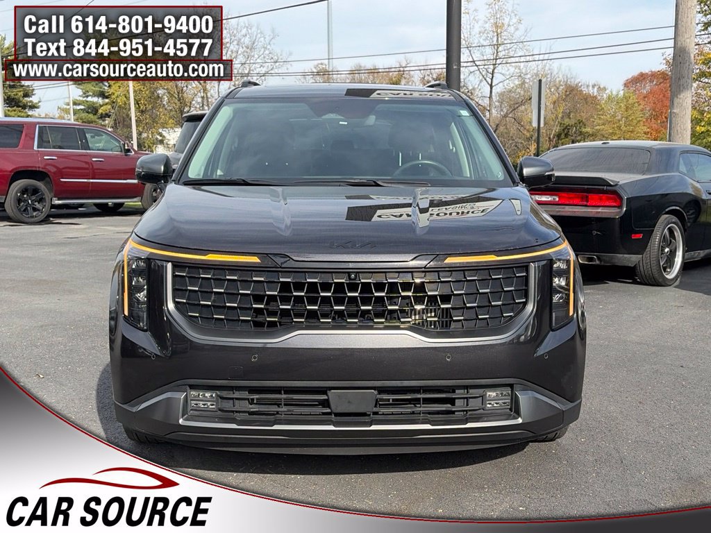 Used 2026 Kia Carnival SX w/ SX Dark Edition Package FWD image 2
